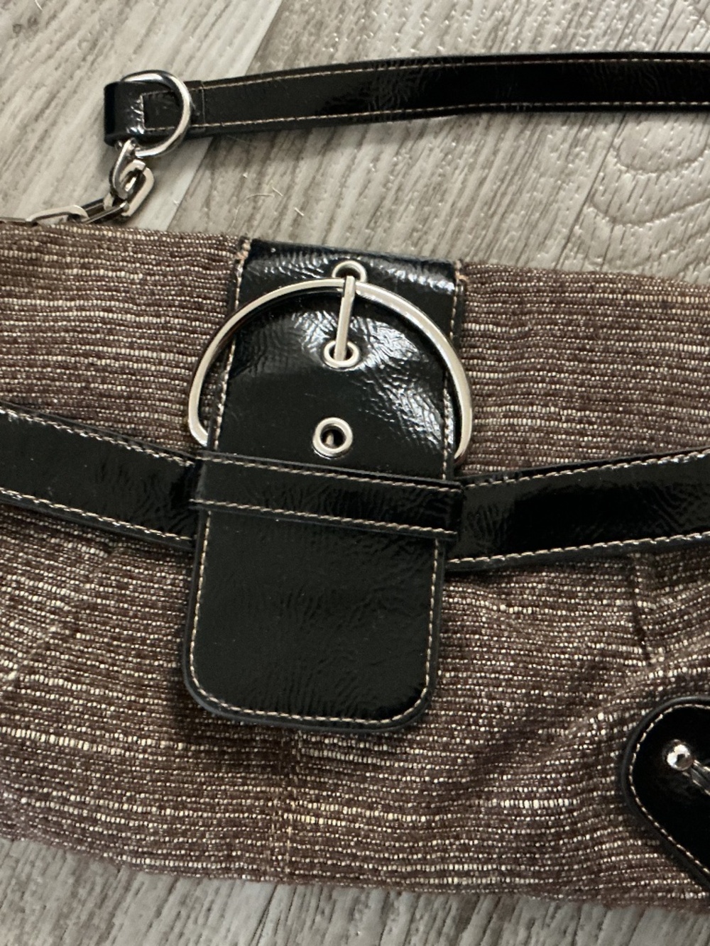 Y2K vintage fabric purse with silver snaps and strap. Brown